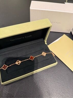 Van Cleef & Arpels Vintage Alhambra 5 Motif Bracelet – Rose Gold Carnelian